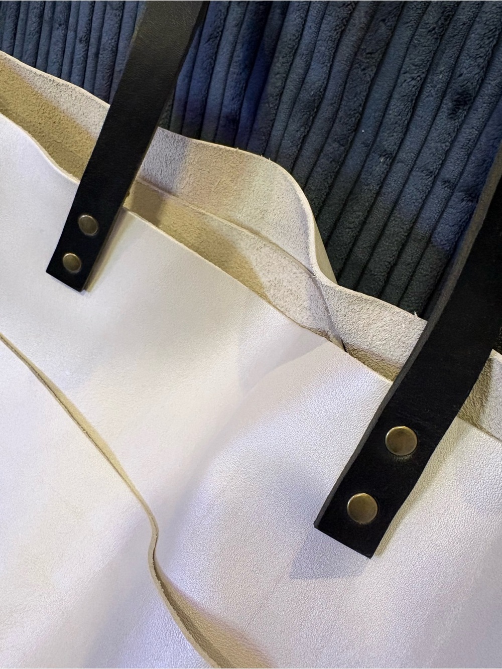 Portland Leather Goods Large Pearl Classic Tote Black Handles NWOT - Picture 6 of 11